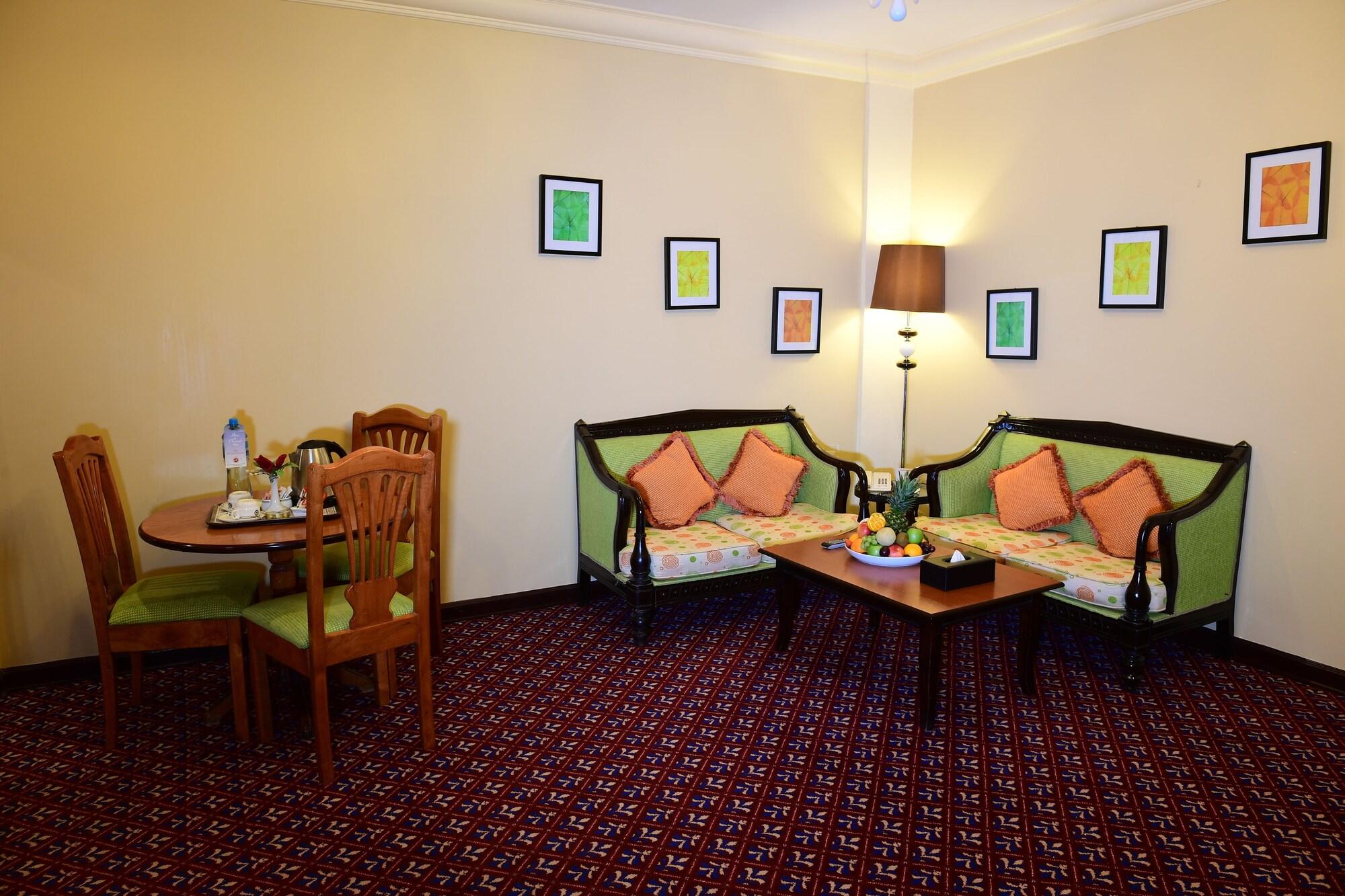 La Rosa Hotel, Juffair Манама Экстерьер фото